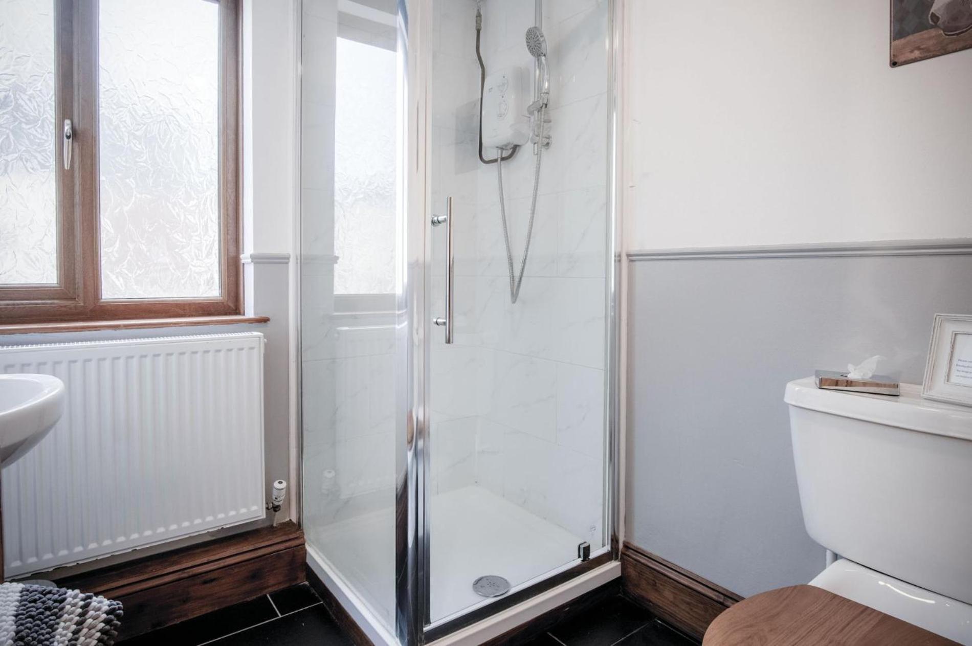 The Brambles - 2 Bedroom Cottage - Llanteg 外观 照片